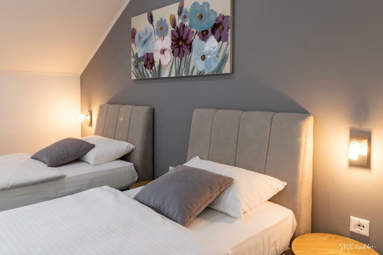 Apartmani Gundulic Osijek Extérieur photo