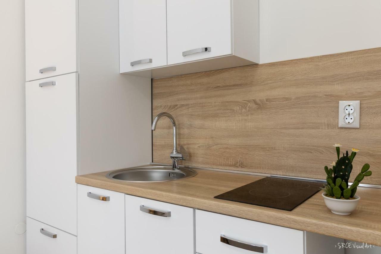 Apartmani Gundulic Osijek Extérieur photo