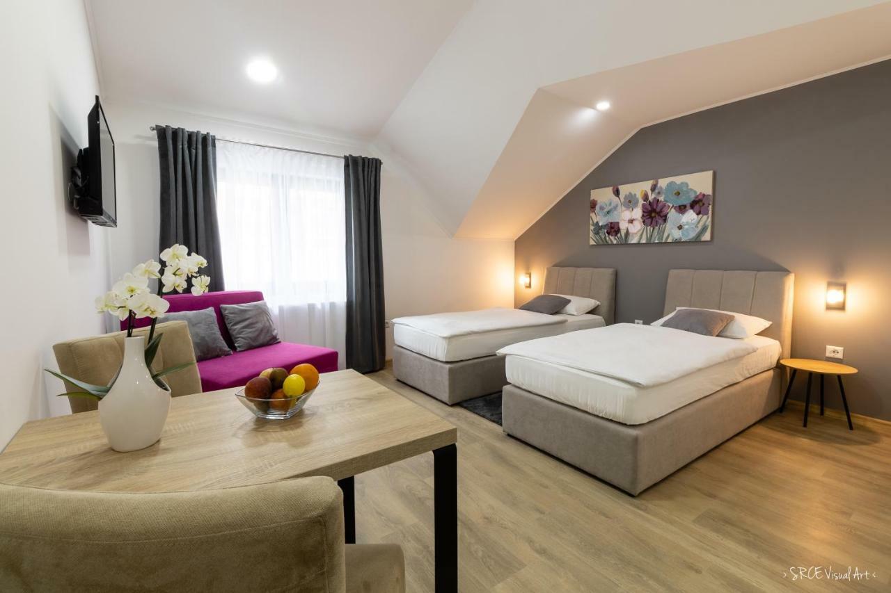 Apartmani Gundulic Osijek Extérieur photo